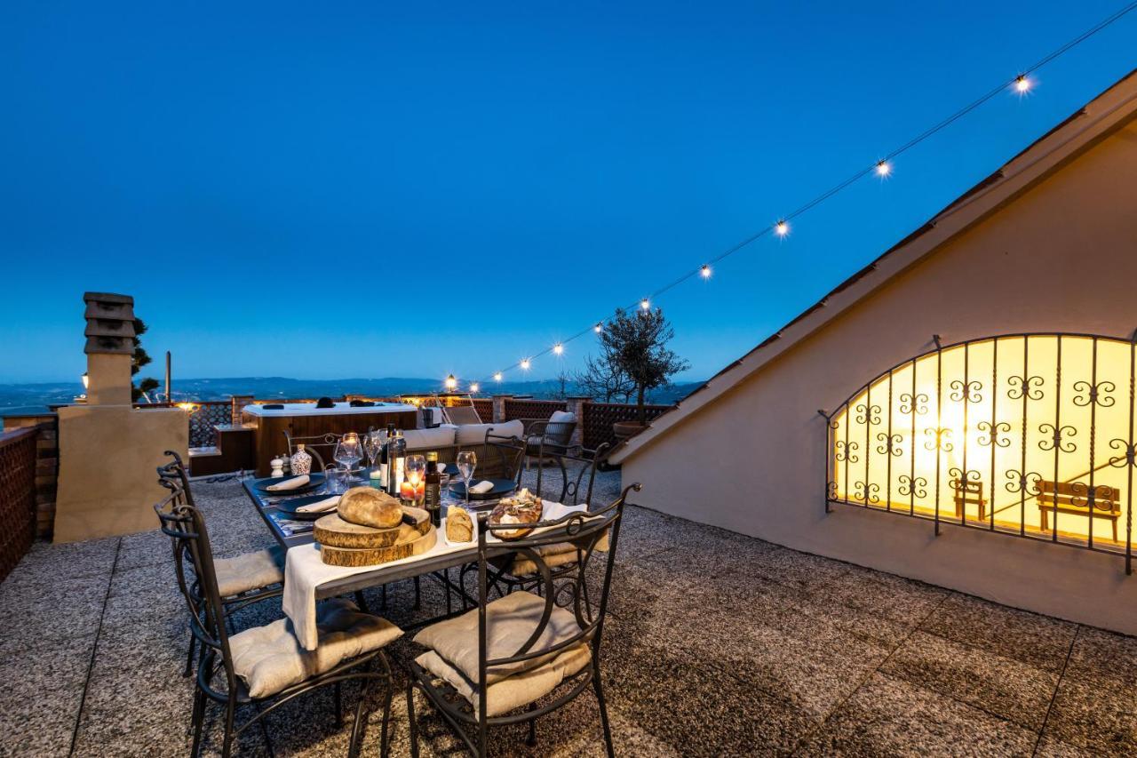 Agri Apartment La Terrazza La Ripadoro Chianni Exterior foto